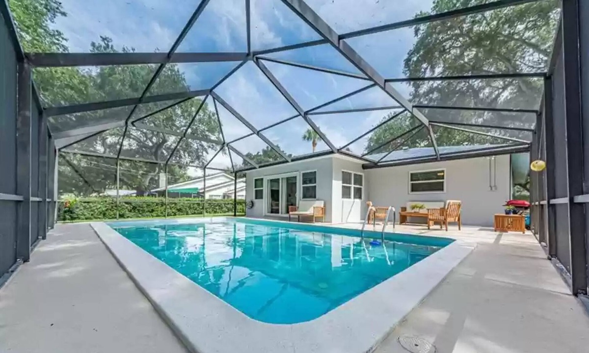 Central Beach House | Beachside Retreat with Pool