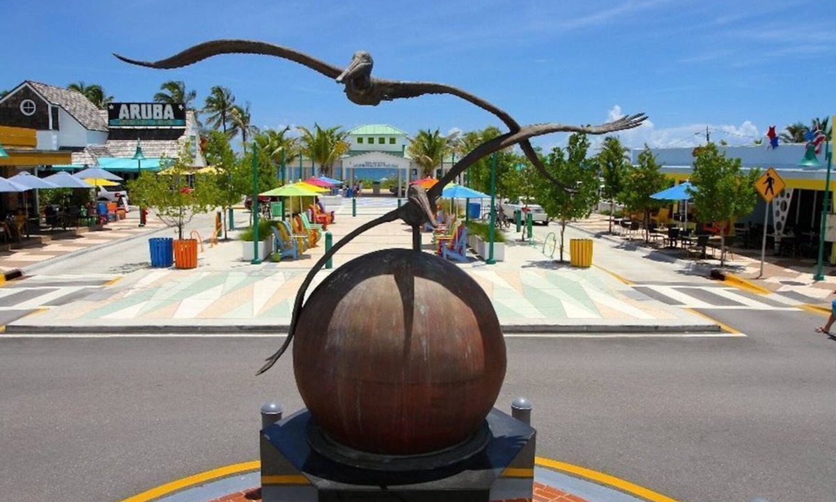 Bel Air Condo | BEAUTIFUL 2 BR CONDO IN GARDENS BY THE SEA SOUTH JUST STEPS TO SAND SUN AND FUN!