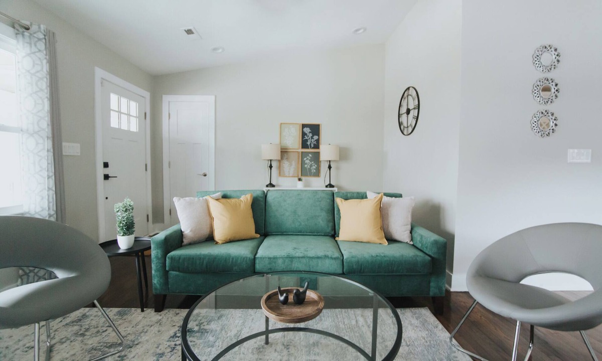 Downtown House | Beautiful 4 BR Home, 15 min Walk to Downtown