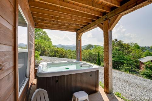 Franklin House | Beautiful Franklin Home w/Bunkhouse & Hot Tub!