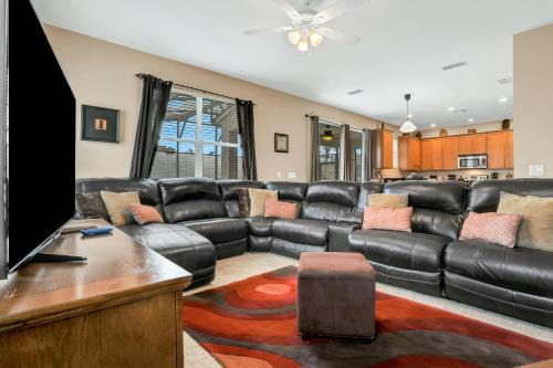 Trafalgar Village House | Beautiful home close to theme parks with private pool, AC & W/D - dog-friendly
