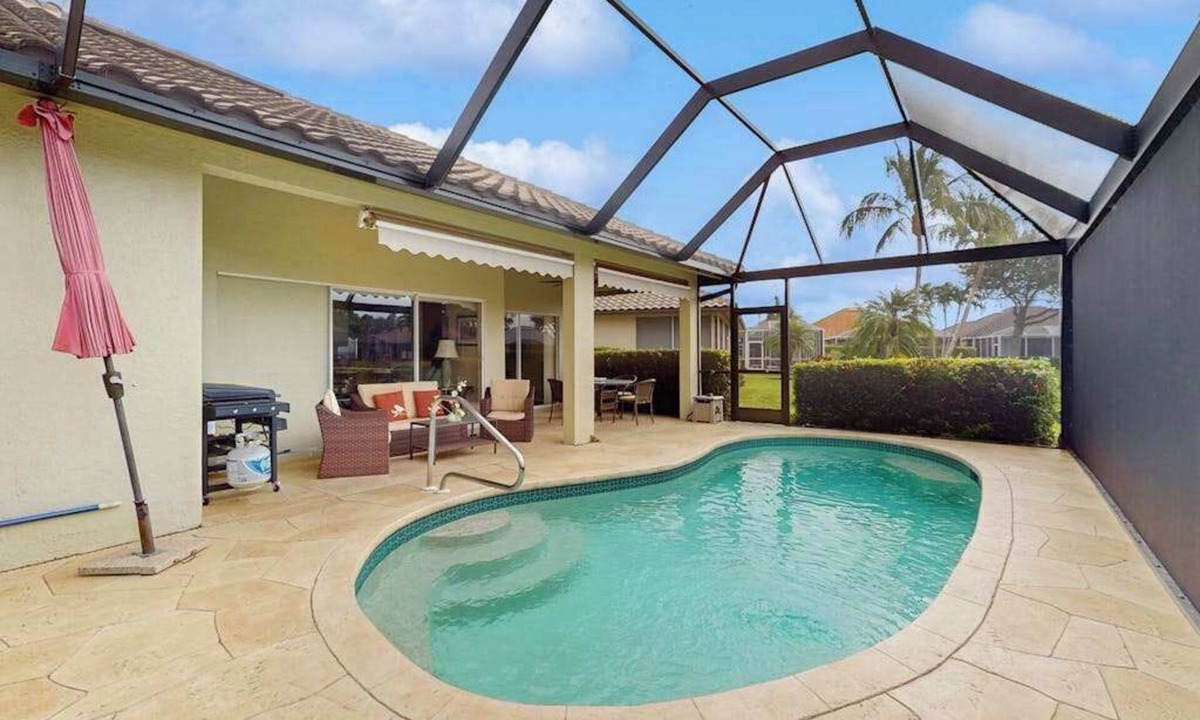 Falcons Glen House | Beautiful home w/heated in ground pool, wifi, dog-friendly, and sundeck