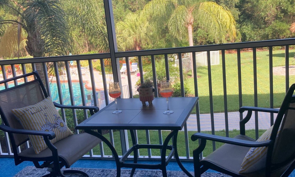 Ole Condo | Beautiful Pool View Condo. Your Florida Escape Awaits!