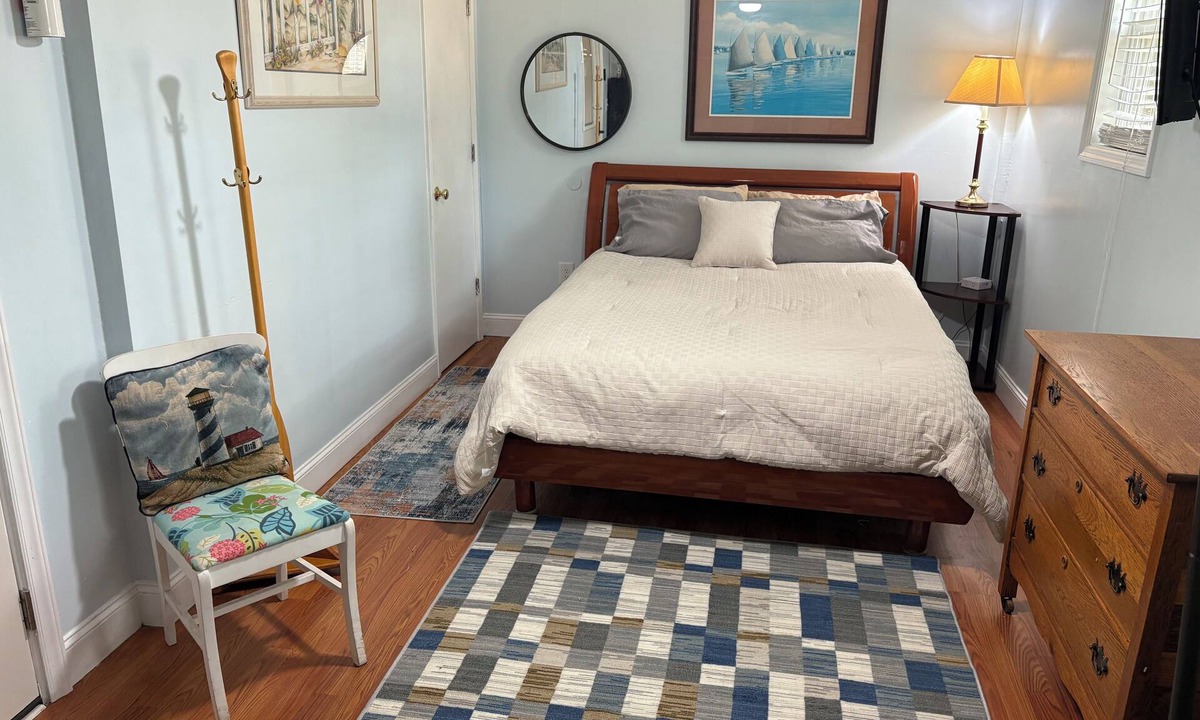 Morehead City Apartment | Beautiful private suite close to all attractions. One mille to hospital.