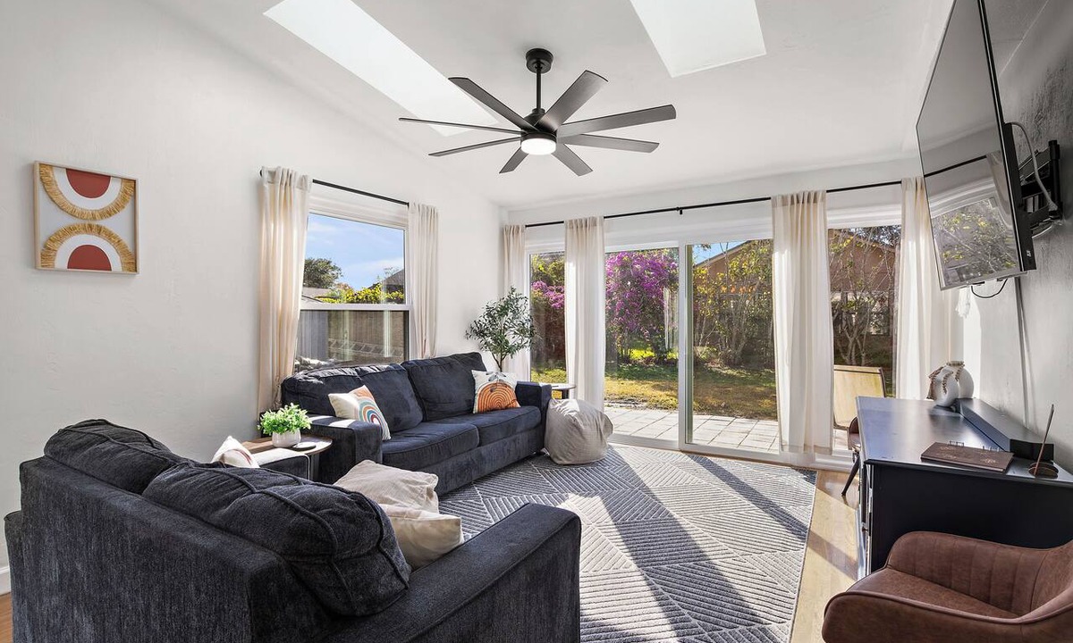 Port Orange House | Beautiful summer open concept house that feels like home away from home, exceptionally clean with a great outdoor space and fire pit!