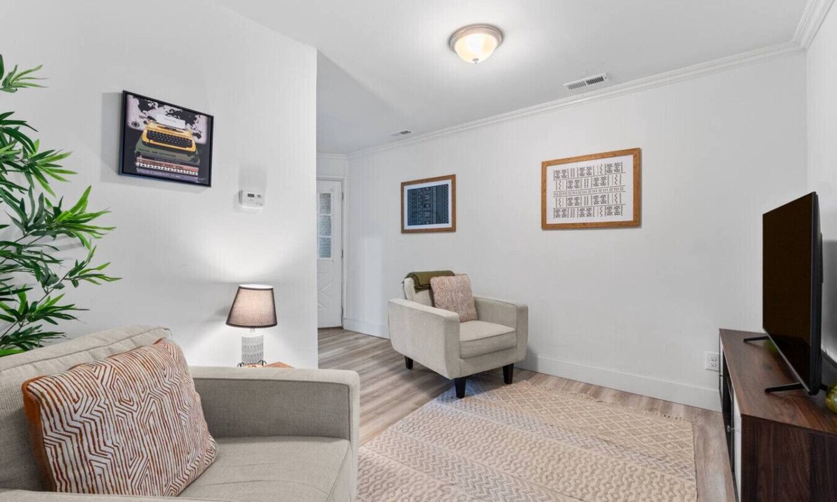 Benton Park Apartment | Benton Park Getaway - 1N