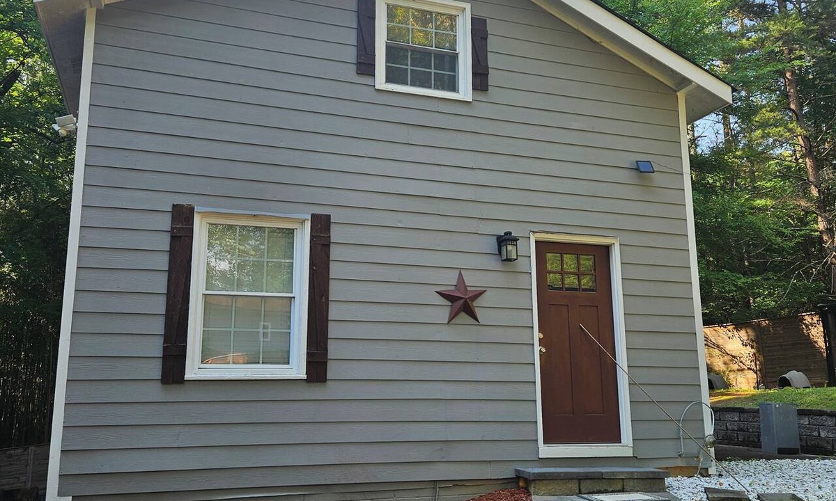 Lawrenceville Cottage | Best Kept Secret, cozy cottage in Gwinnett 25 mins from Atlanta with no traffic