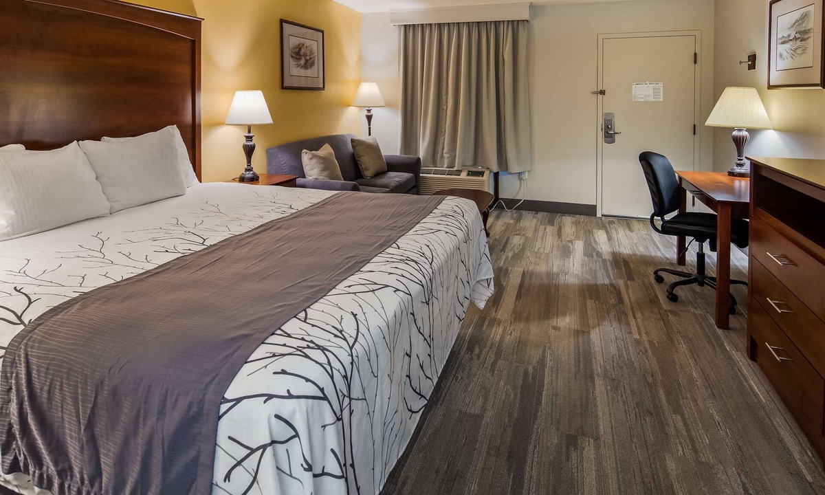 Camden Hotel | Best Western Home Place Inn
