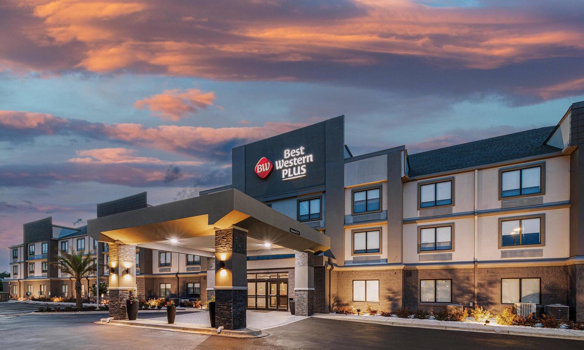 Savannah Hotel | Best Western Plus Savannah Gateway