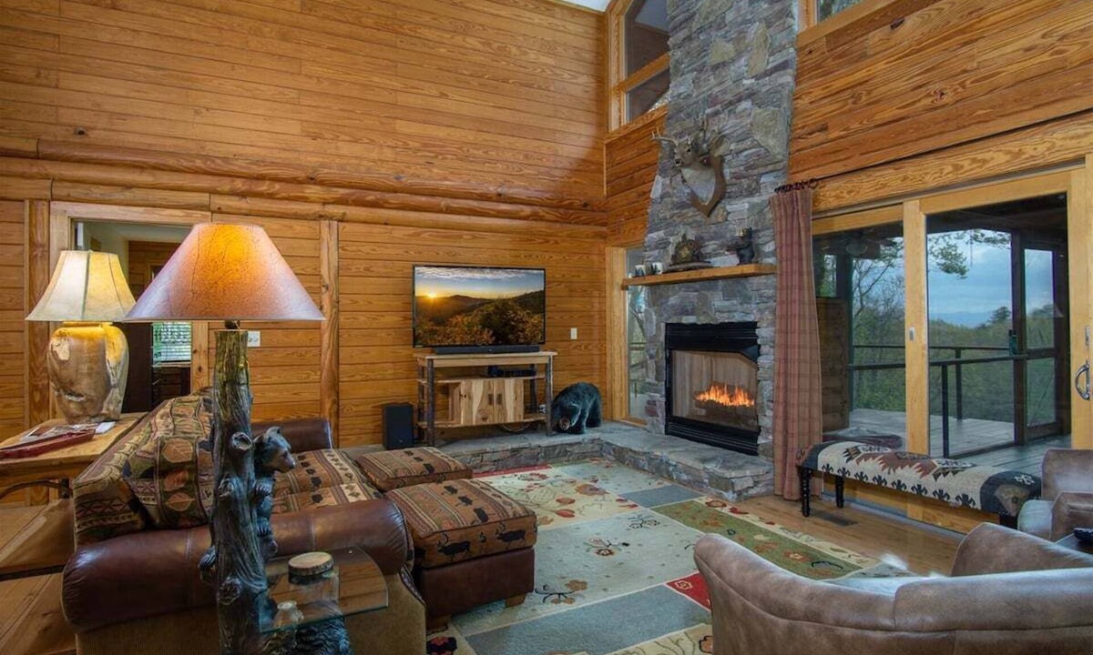 Brevard House | Blissful Bear Cabin, Long Range Views and 2 fireplaces