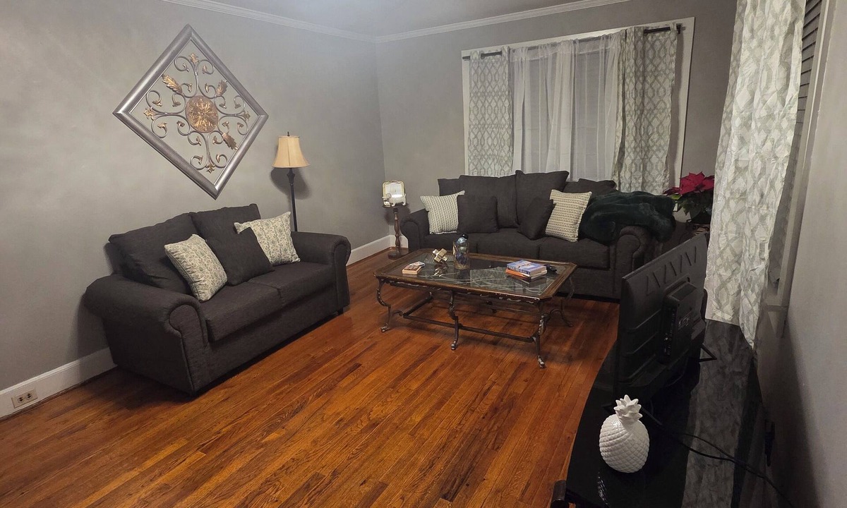 Orangeburg House | Blue Bird Manor 3-bedroom house located in the heart of Orangeburg