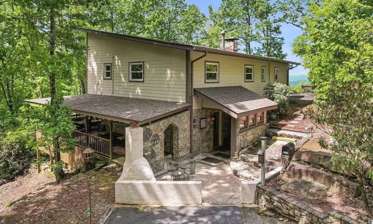 Pisgah Forest House | Boulder Ridge Mountaintop Home w/Views & Hot Tub