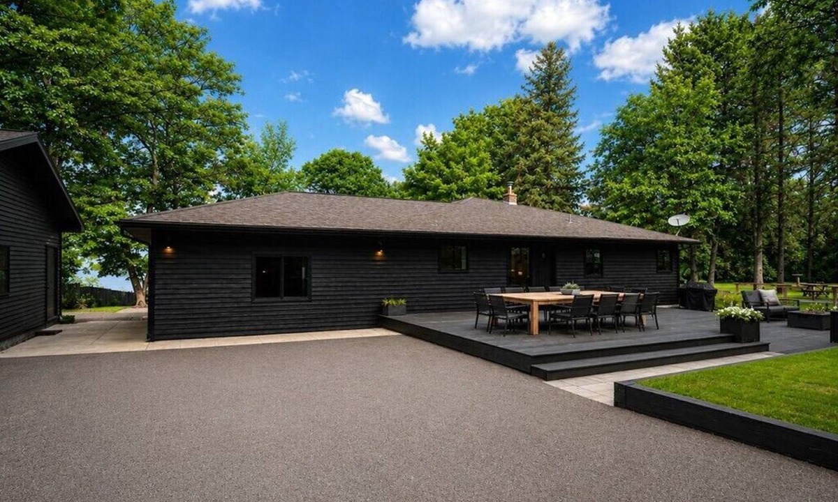 Brainerd House | Brainerd Waterfront Lake Retreat Sleeps 20+ Hot Tub, Sand Beach, Great Fish