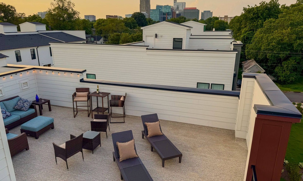 Downtown Condo | Brand New! Huge 3-bedroom, 2,500 sqft 3rd and 4th floor condo, private rooftop.