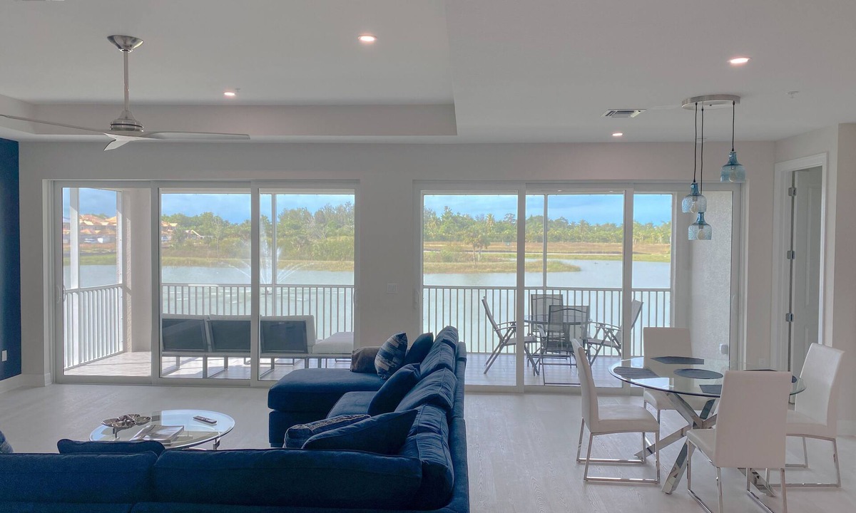 Naples House | Brand New Lakeview Townhouse Close To Marco Island