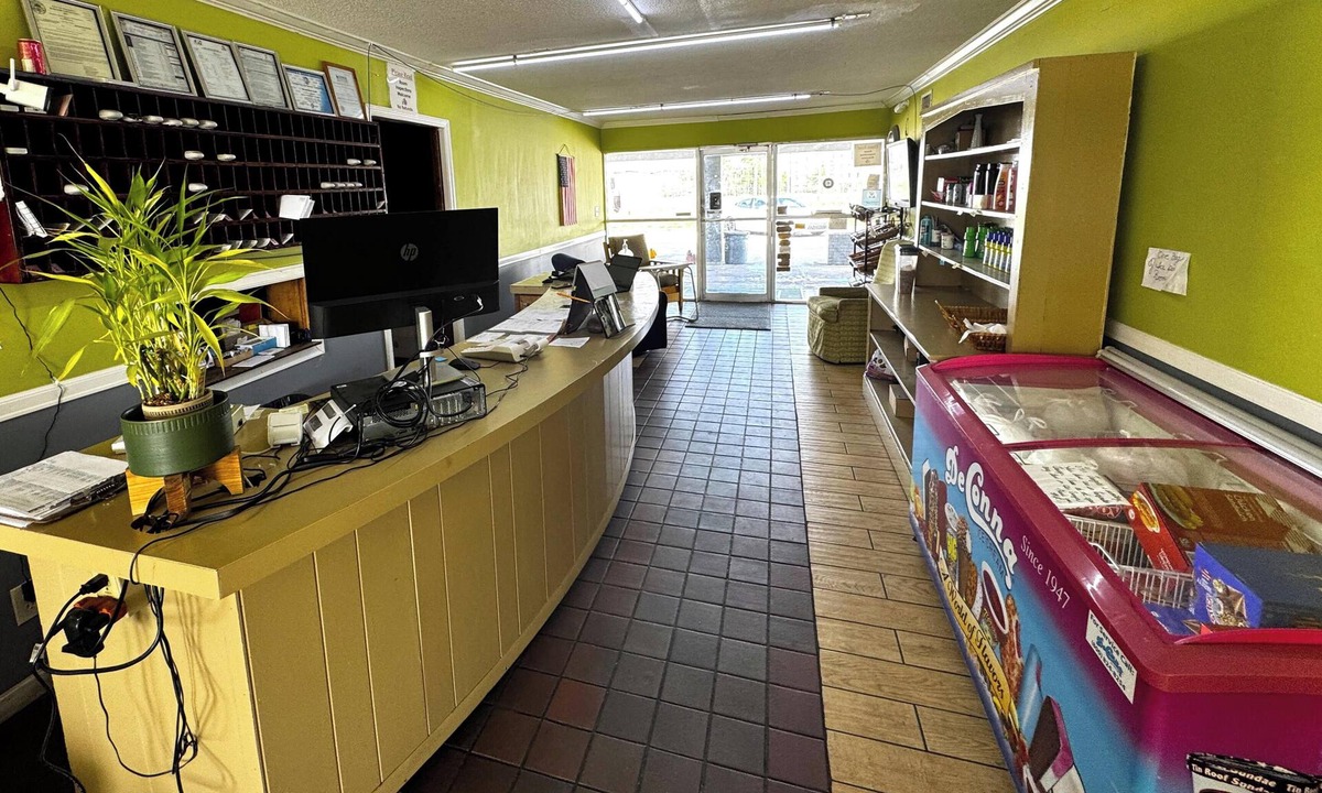 Valdosta Hotel | Briarwood Motel Near Valdosta University I 75