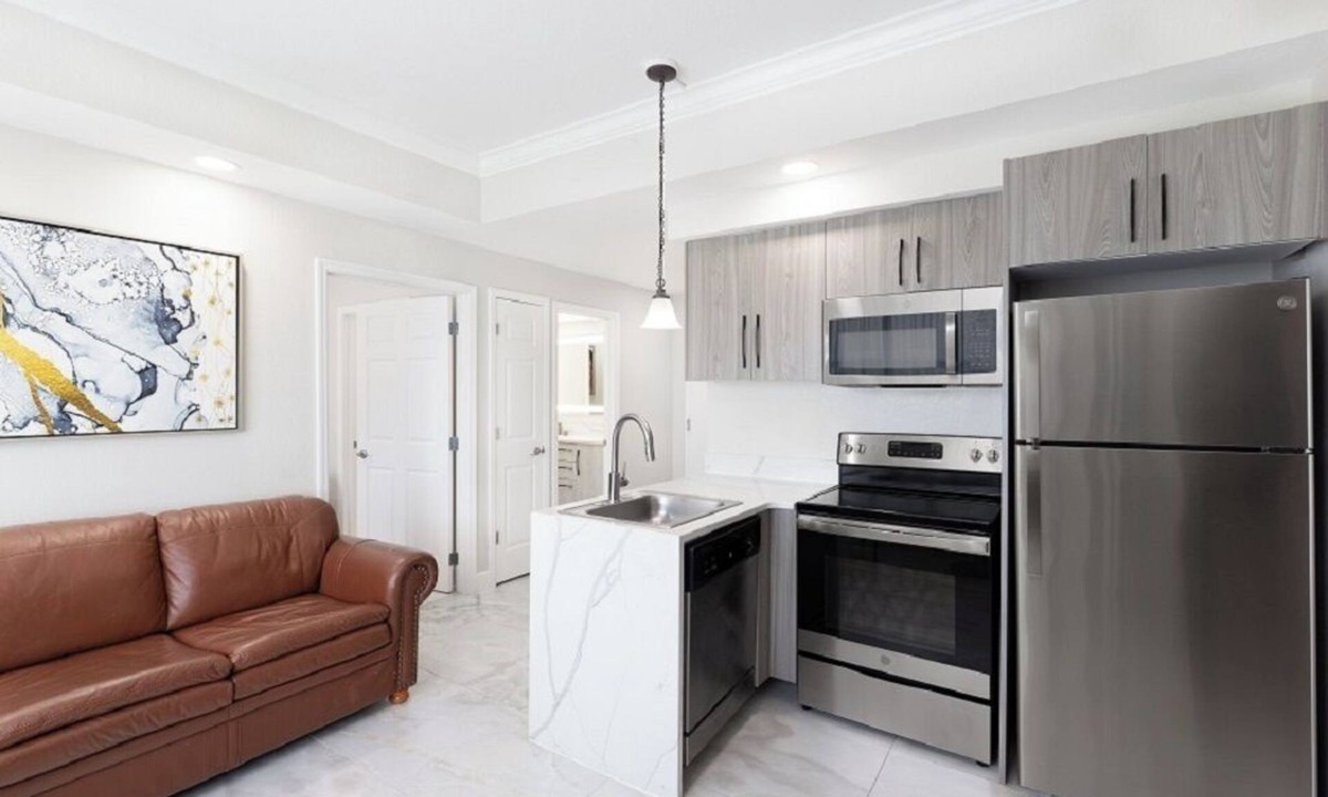 Florida Center Apartment | Bright 2-bedroom apartment at WESTGATE PALACE Resort next to UNIVERSAL STUDIOS