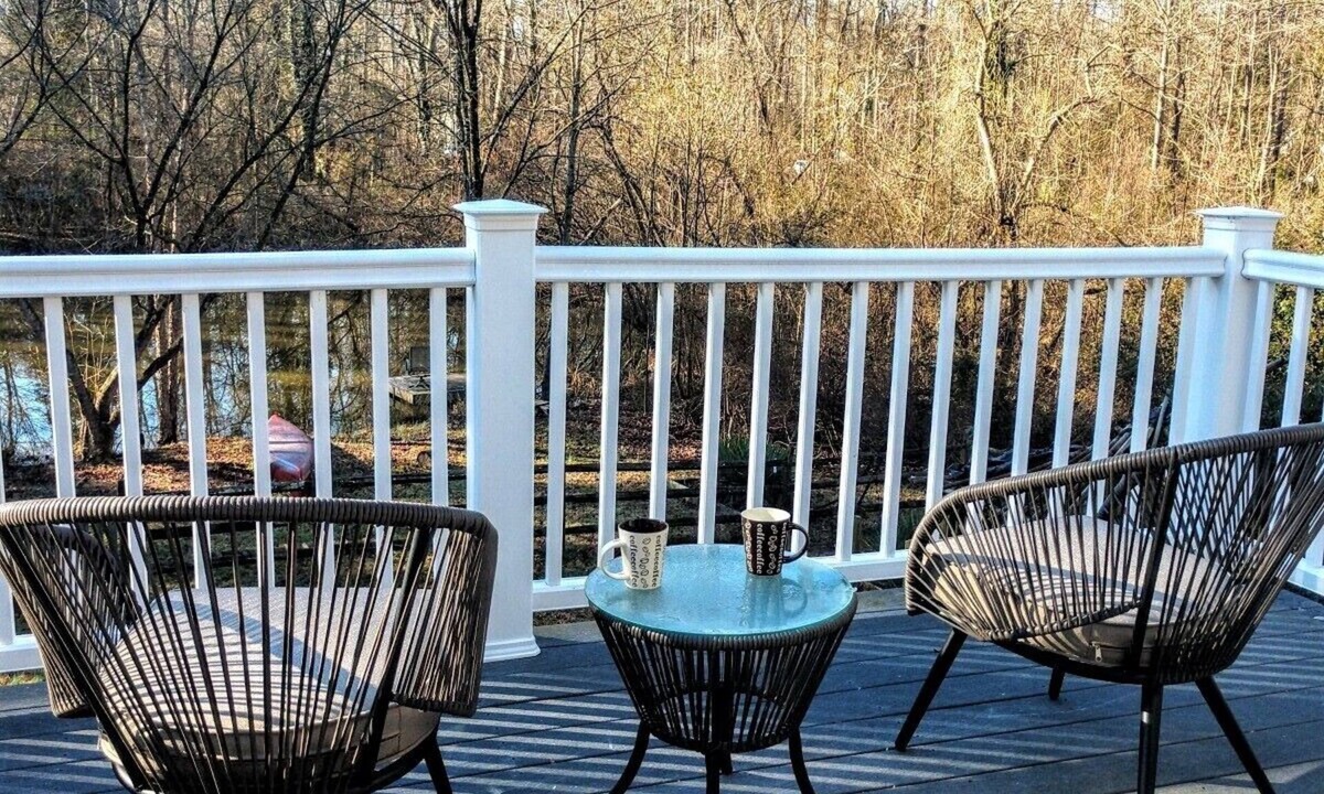 Marlwood Acre Apartment | Bright clean pet friendly - 1BR. Private and peaceful. Free Level 2 EV Charging