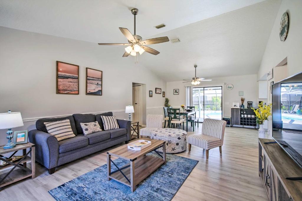 Sebastian Highlands House | Bright Sebastian Home w/Pool ~ 7 Mi to Beach!