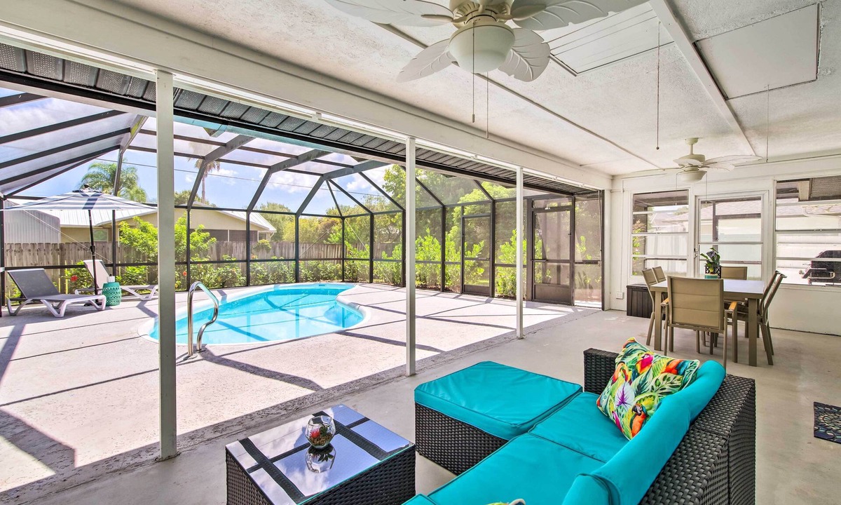 Sebastian Highlands Cottage | Bright Sebastian Home w/Pool ~ 7 Mi to Beach!