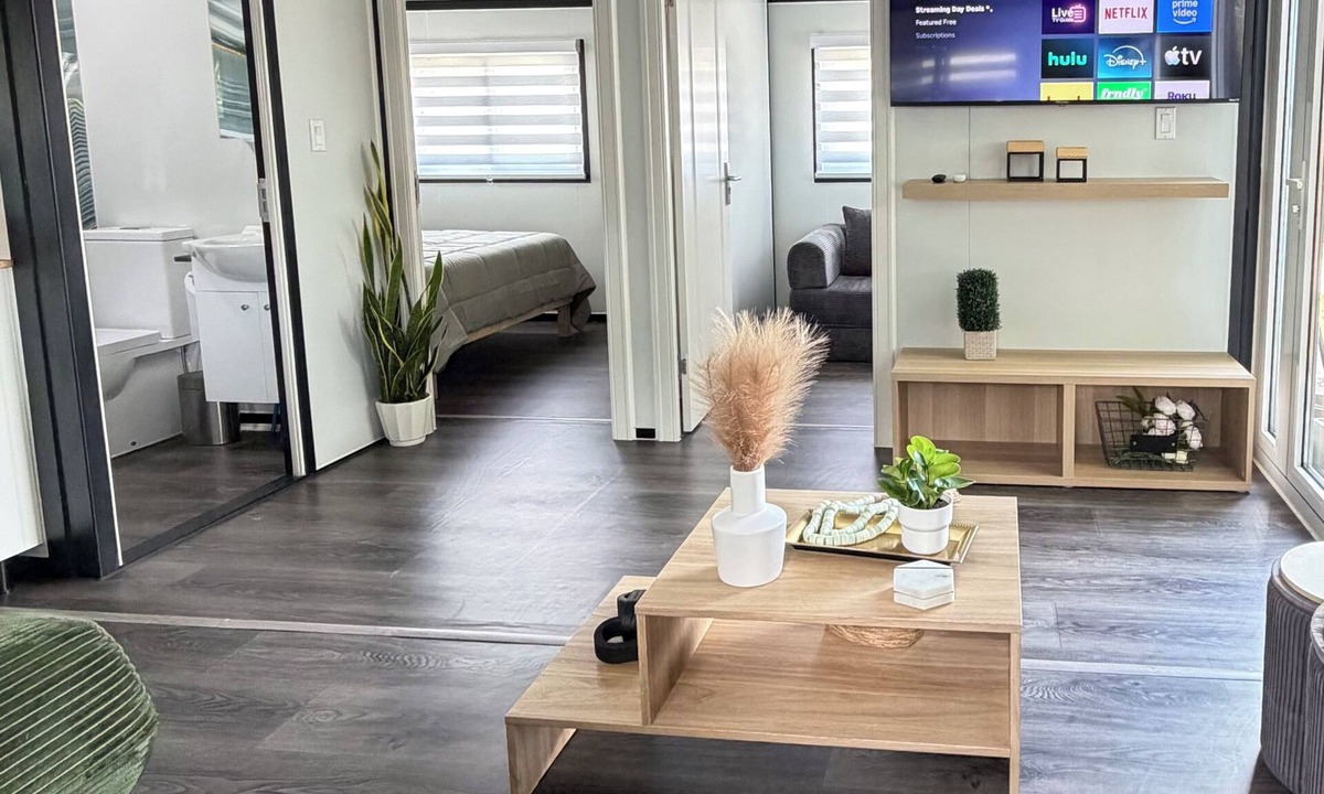 Wesley Chapel Cabin | Cabana Oasis w/Private Patio in Wesley Chapel