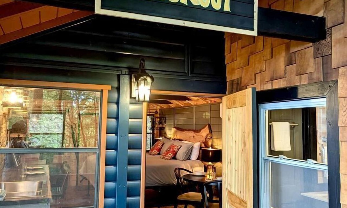 Laurel Ridge Cabin | Cabin Above the Clouds Near Black Mountain, North Carolina
