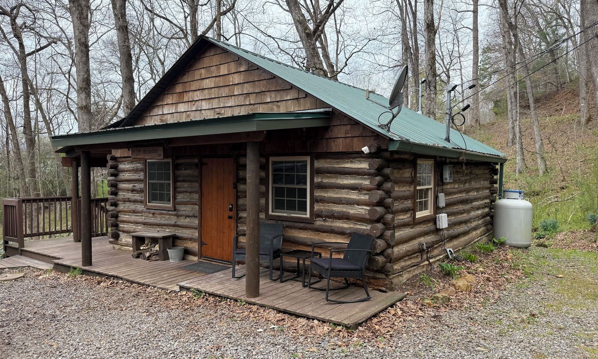 Franklin Cabin | Cabin At the Cove
