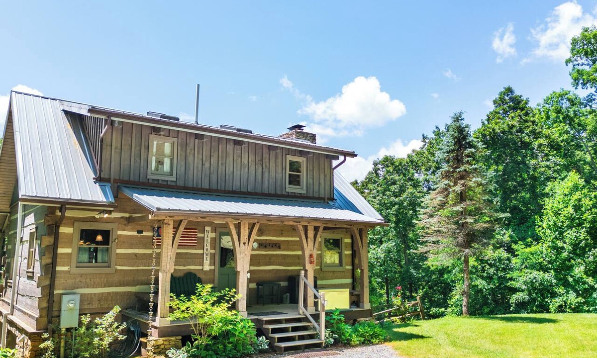 Tuckasegee Cabin | Cackalacky Cabin - Beutiful Mountain Views & Close to Lakes