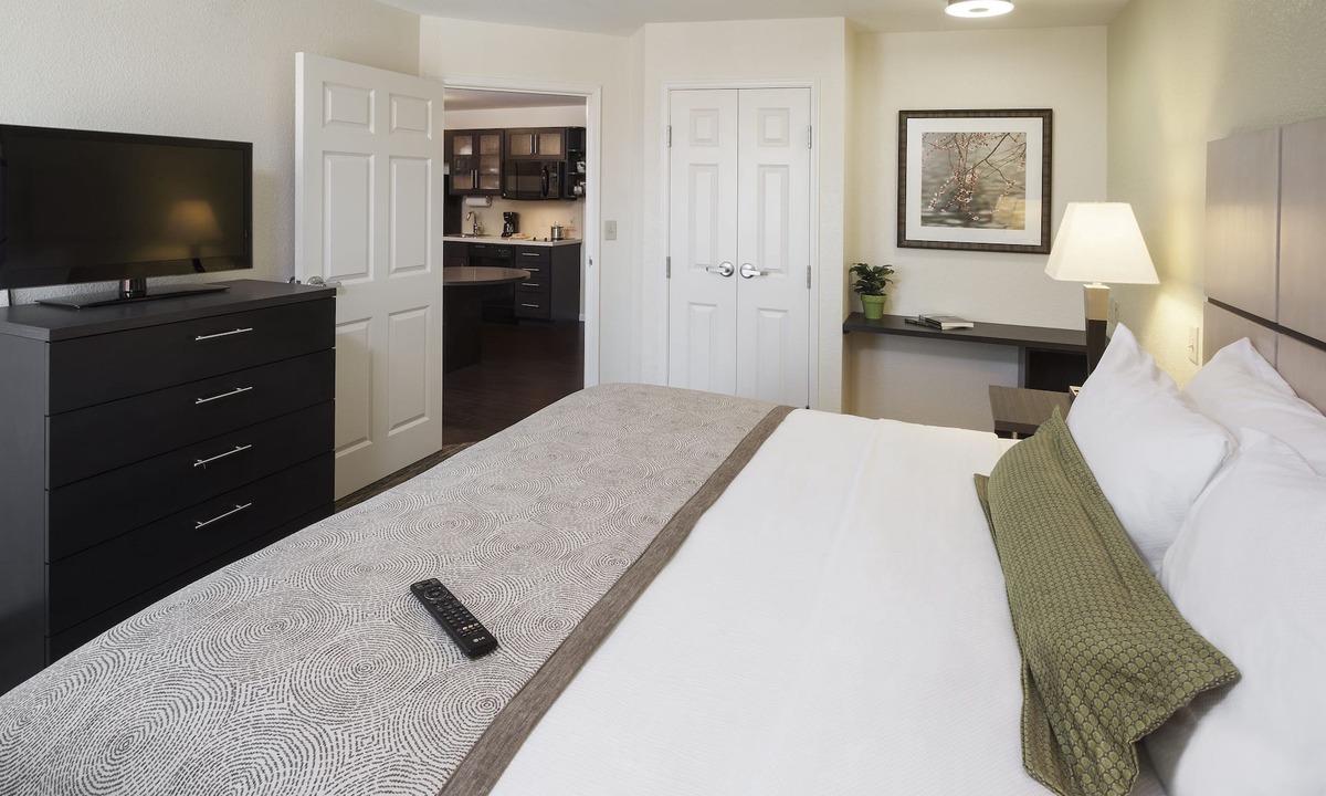 Durham Hotel | Candlewood Suites Durham by IHG