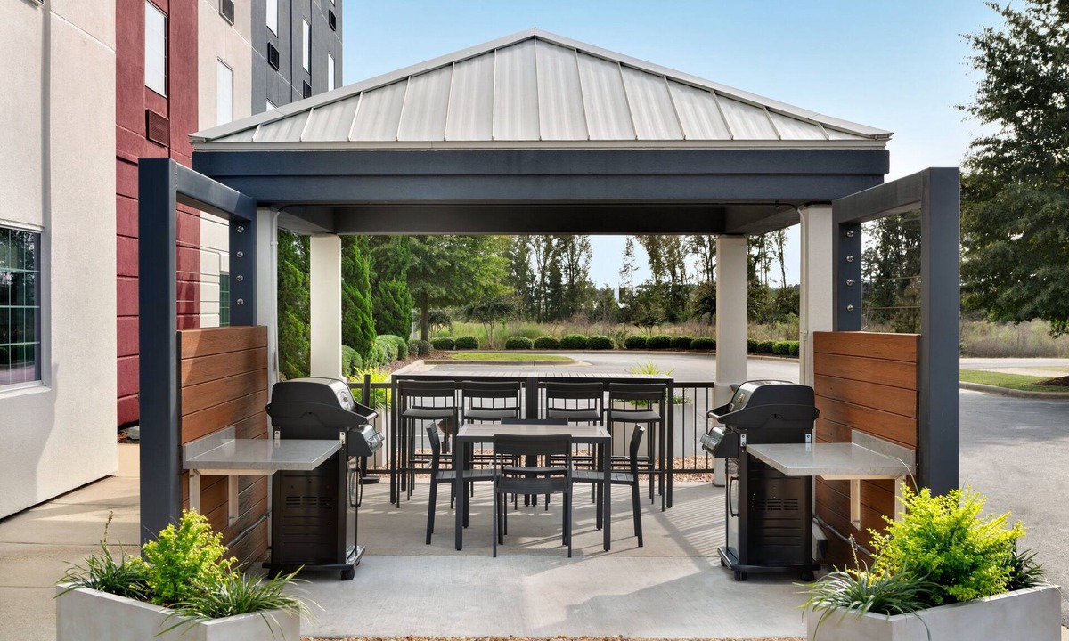 Terry Sanford Hotel | Candlewood Suites Fayetteville Fort Bragg by IHG