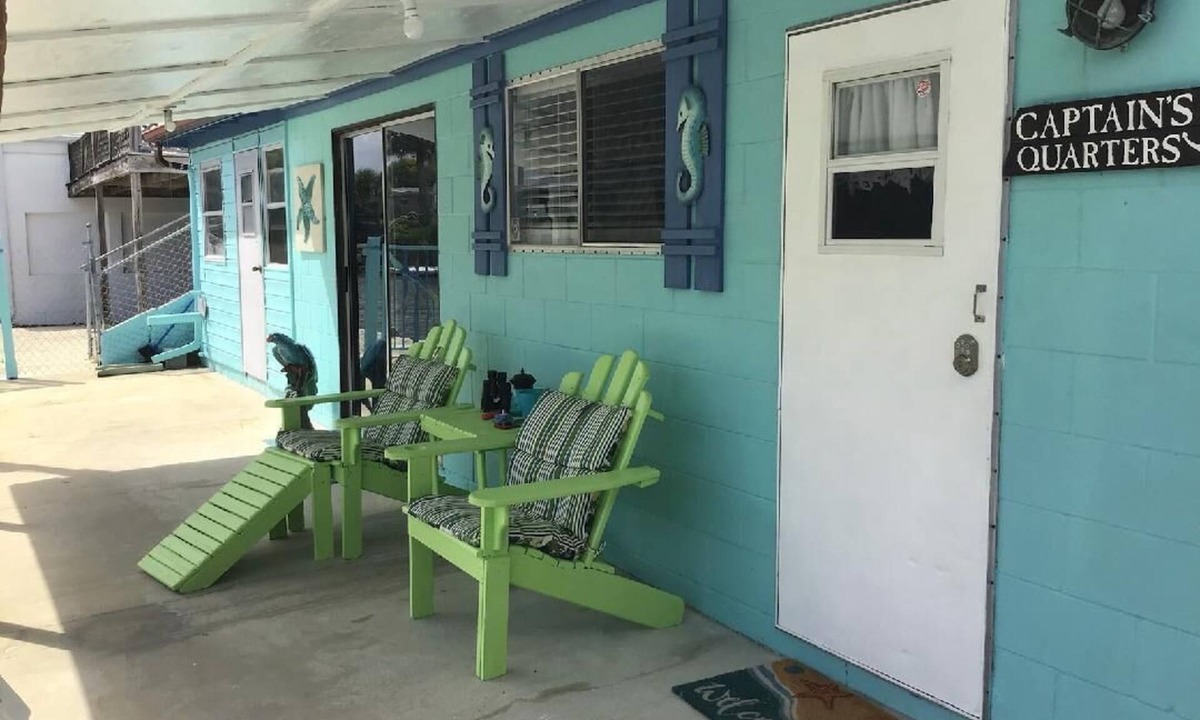 Indian Harbor Estates Apartment | Captian's Quarters Along The Sea "Your private waterfront Suite"