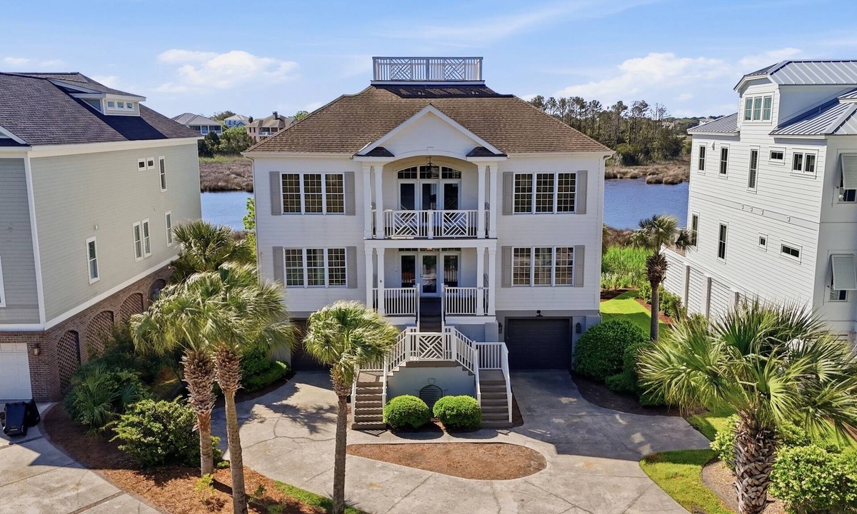 Debordieu Colony House | Carolina Dreamin' Beautiful southern home in DeBordieu -Great for families!