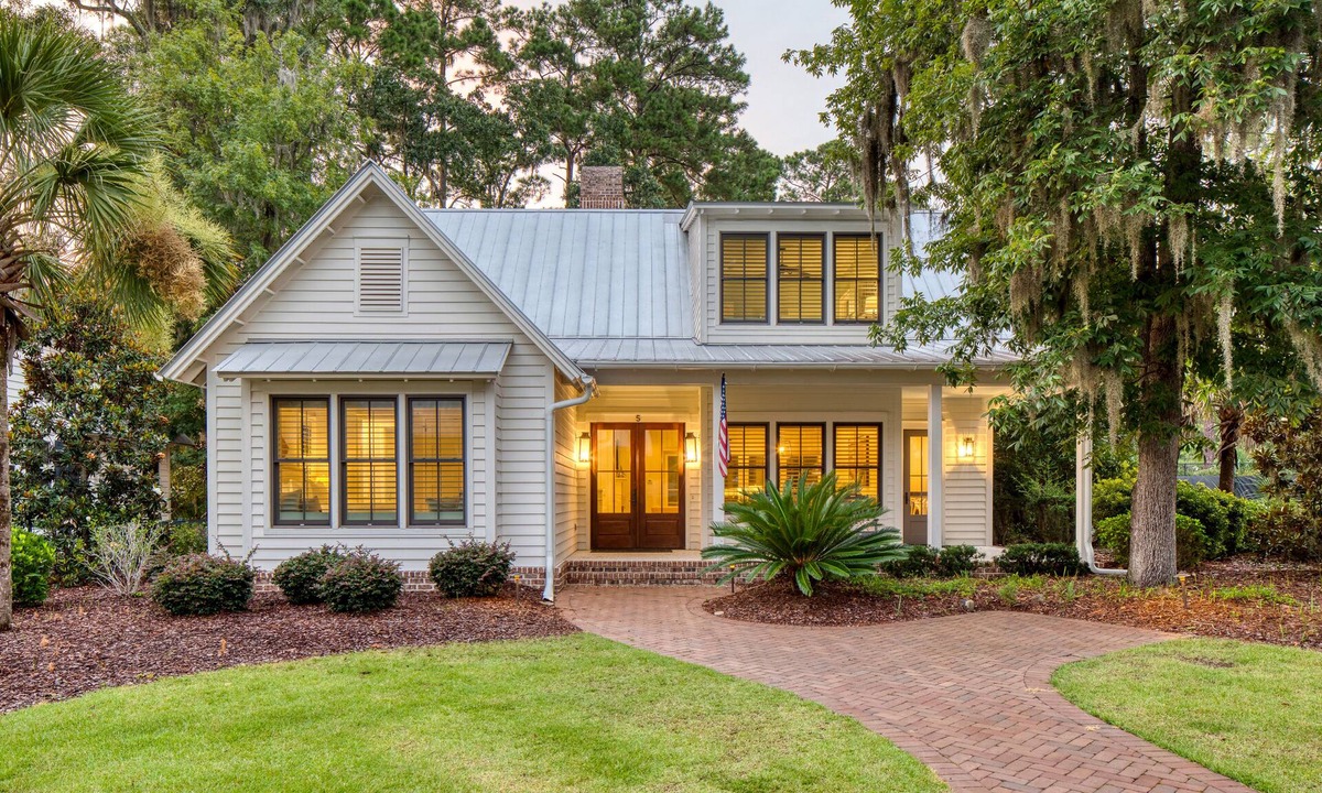 Palmetto Bluff House | Carolina Rose - Wilson Village 5 Bedroom Sophisticated Lowcountry Cottage