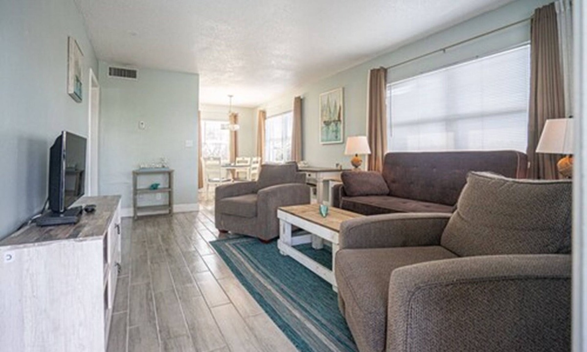 Deerfield Beach Hotel | Carriage House Resort Motel