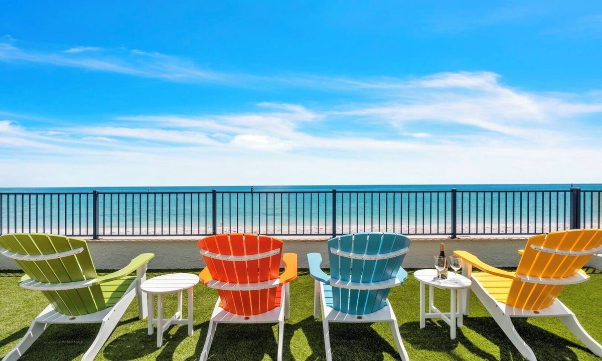 Whitney Beach House | Casa Cay by Duncan Real Estate