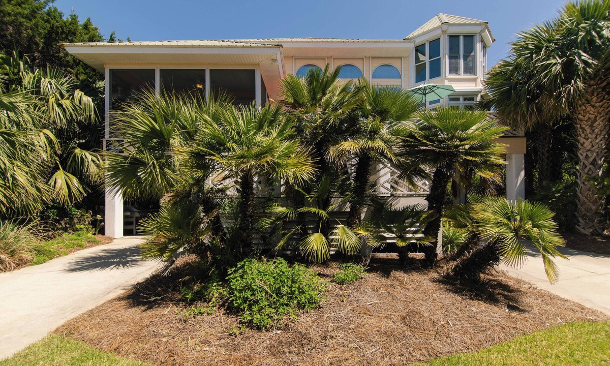 Edisto Island House | Casa Del Sol-Ocean View Home One Block from Beach Access-Free WiFi,Screened Porch,Crow's Nest