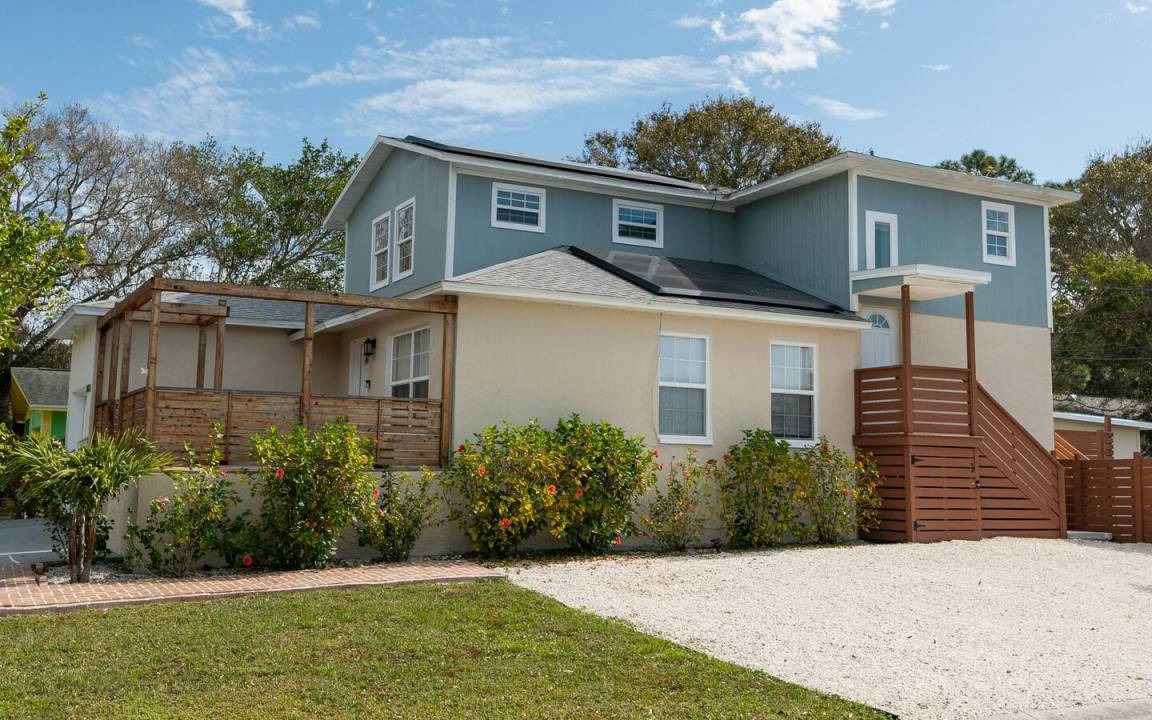 Bayview Apartment | Casa Tranquila, 3 bd2 bath, upper apt, sleeps 6-7
