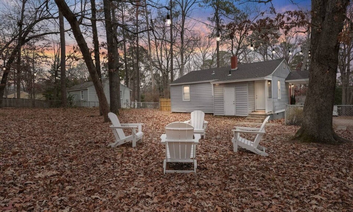 Terry Sanford House | Casita Flor Haymount Ft Liberty Downtown