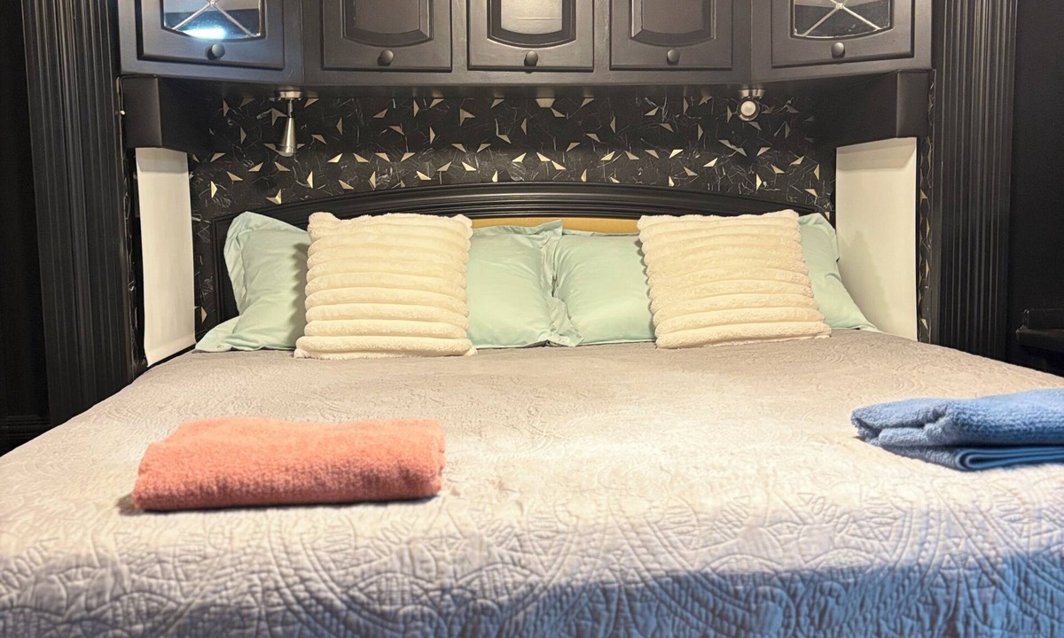 Socastee House | Charming 1-bedroom mobile home with WiFi and AC in delightful Myrtle Beach