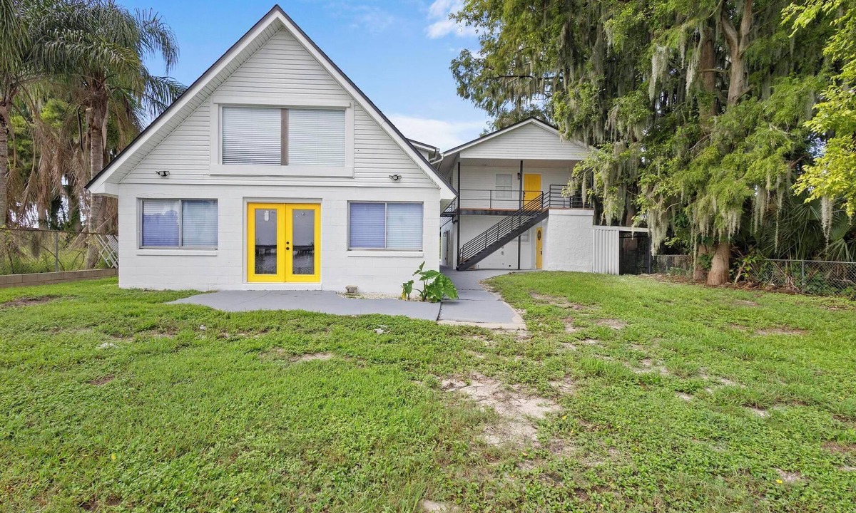 Oviedo House | Charming 1BR Stay Wi-Fi Included