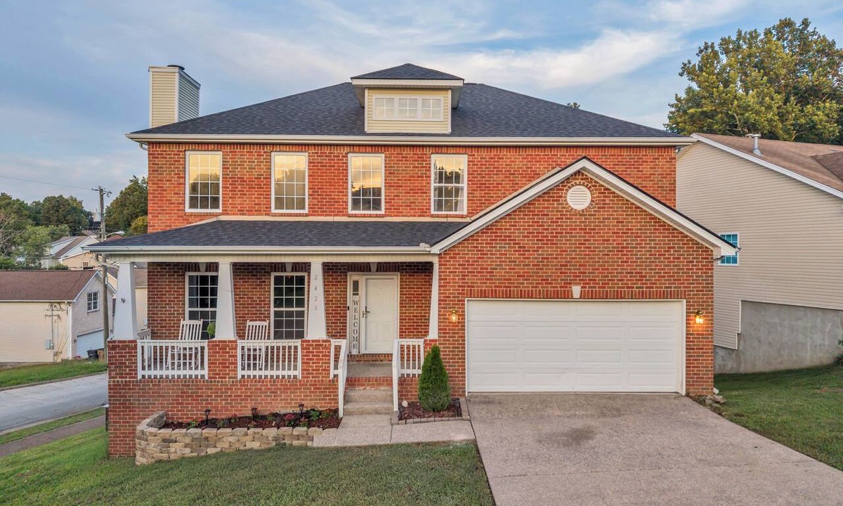 Antioch Bed & Breakfast | Charming 3 Bedroom Home Near BNA Airport!
