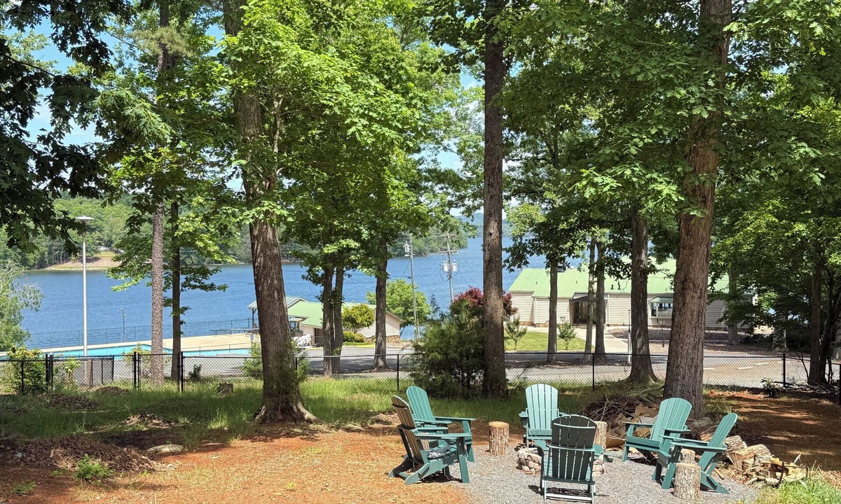 Mount Gilead House | Charming 3-bedroom house in tranquil Mount Gilead with lake views