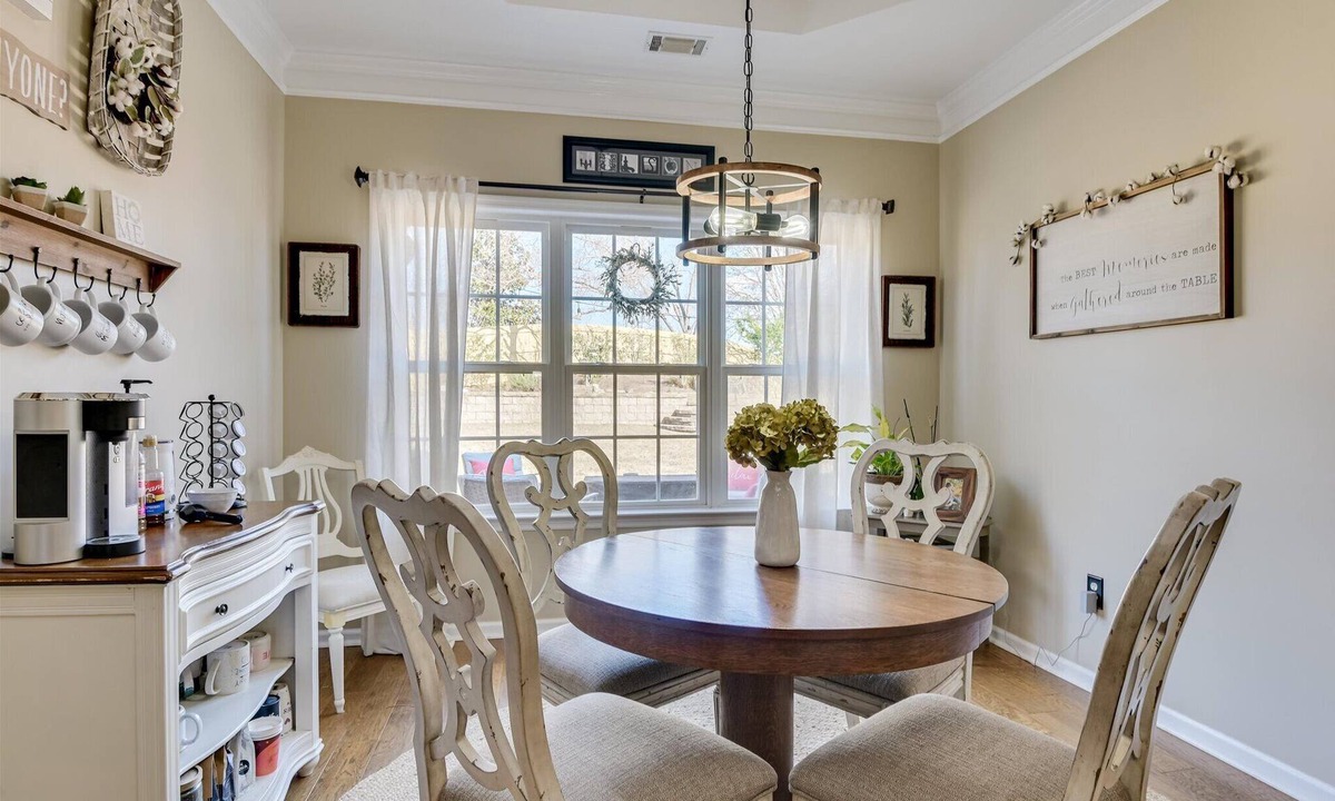 Evans House | Charming 4-bedroom home for Masters rental in Evans, GA