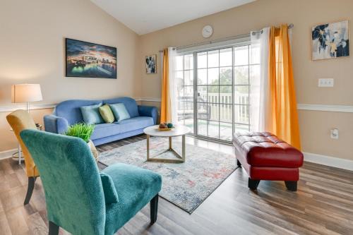 Charlotte House | Charming Condo w/Balcony, 1 Mi to UNC Charlotte!