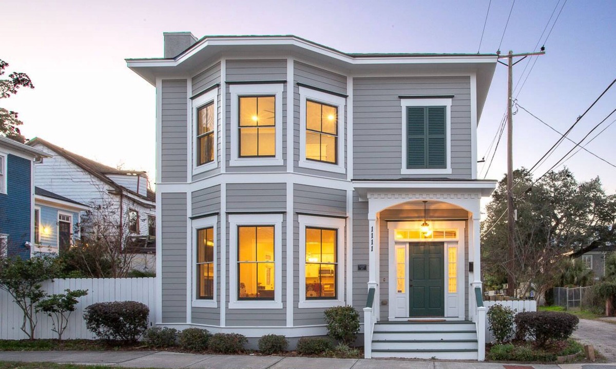 Historic Downtown Savannah House | Charming Home w/Private Parking, Courtyard, Near Forsyth by Lucky Savannah