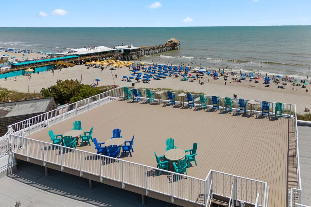 Avon By The Sea Apartment | Chateau by the Sea - Cocoa Beach Oceanfront Penthouses with Rooftop Deck next to the Pier