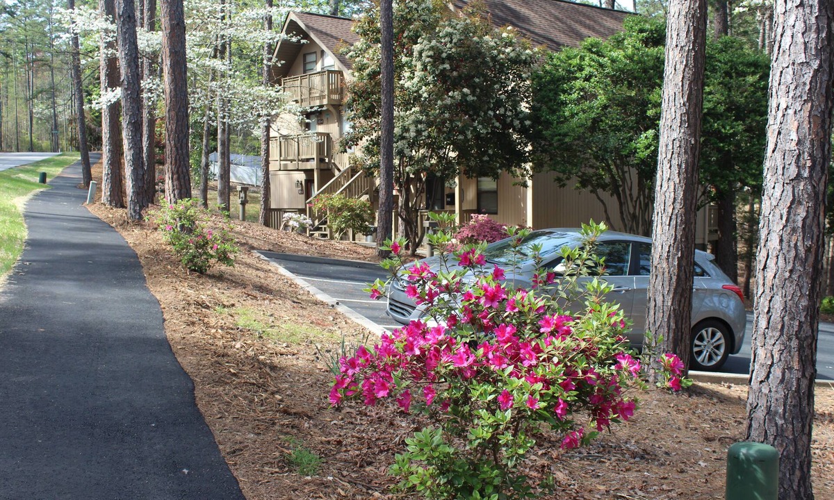 Salem Condo | Closest to pool - A cozy spot with no steps!