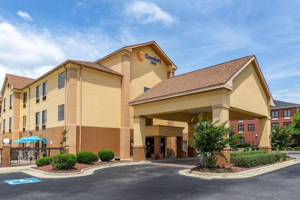 Garner Hotel | Comfort Inn Garner Clayton I-40