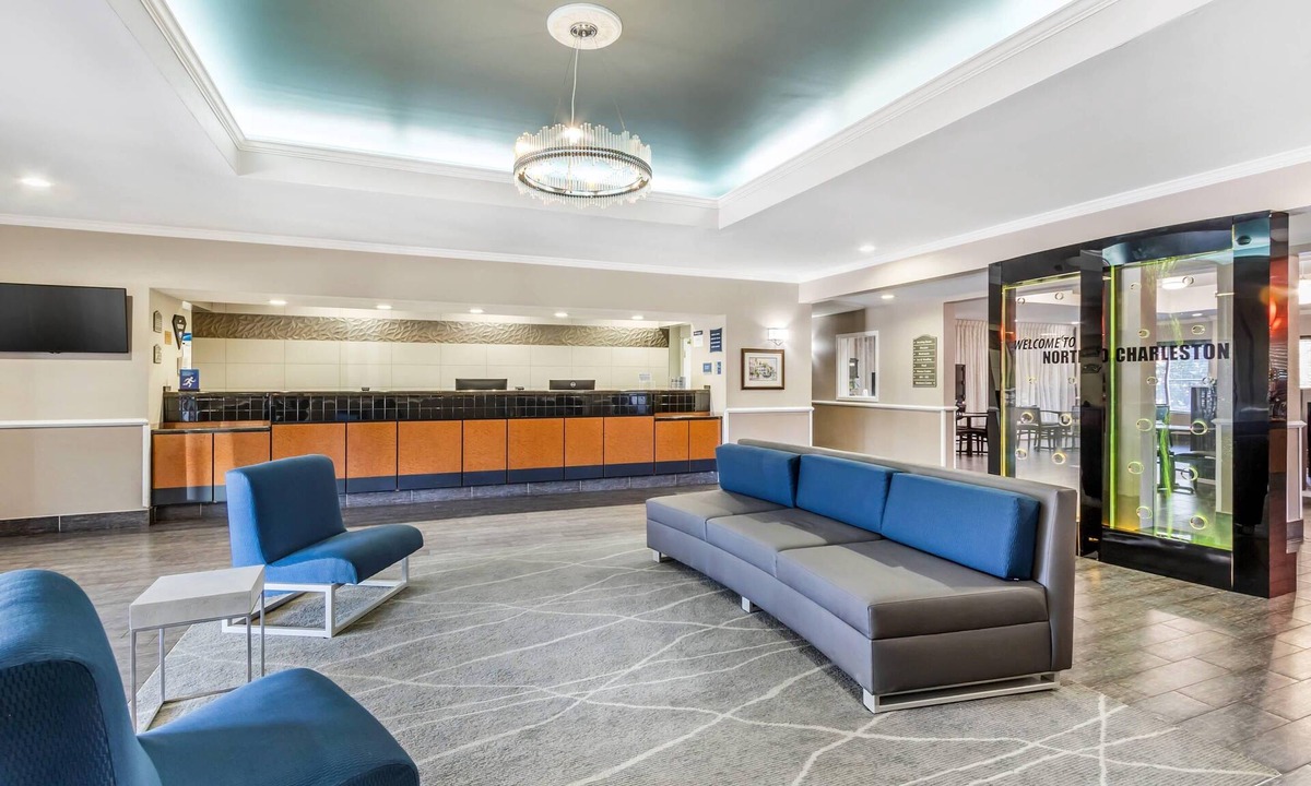 North Charleston Hotel | Comfort Inn & Suites North Charleston - Northwoods