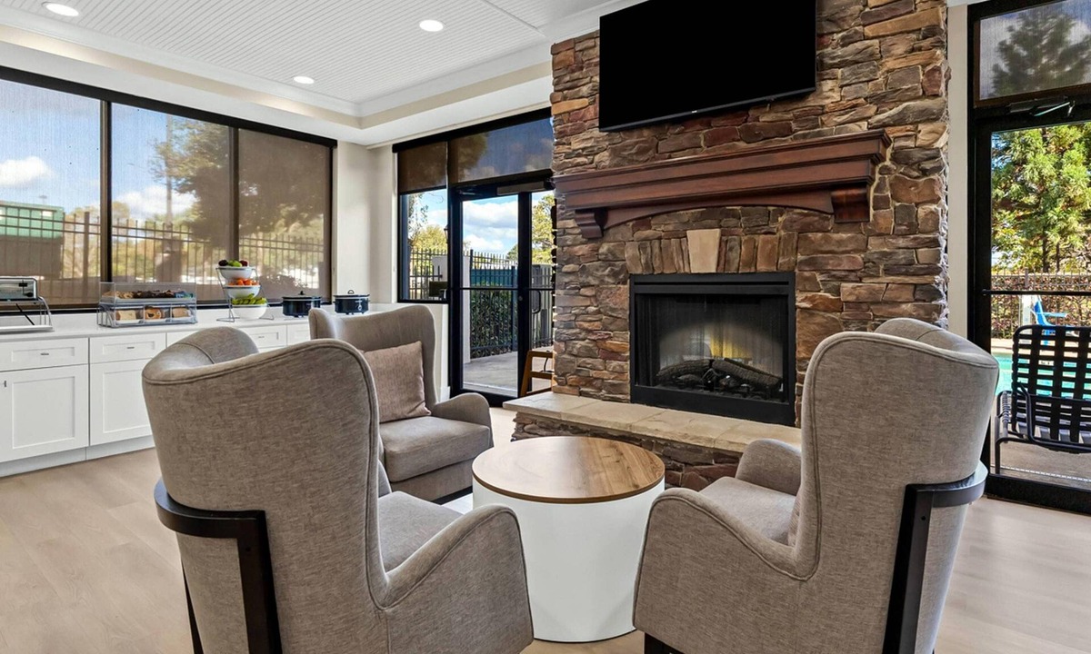Augusta Hotel | Comfort Suites Augusta Riverwatch